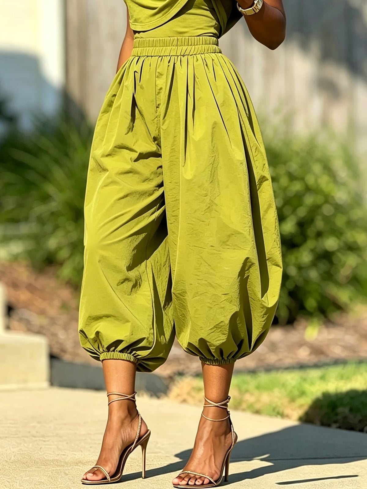 Women's Summer Loose Casual Solid Color Lightweight Breathable Jogger Lantern Pants Wide-Leg Pants Harem Pants With Lightweight Fabric