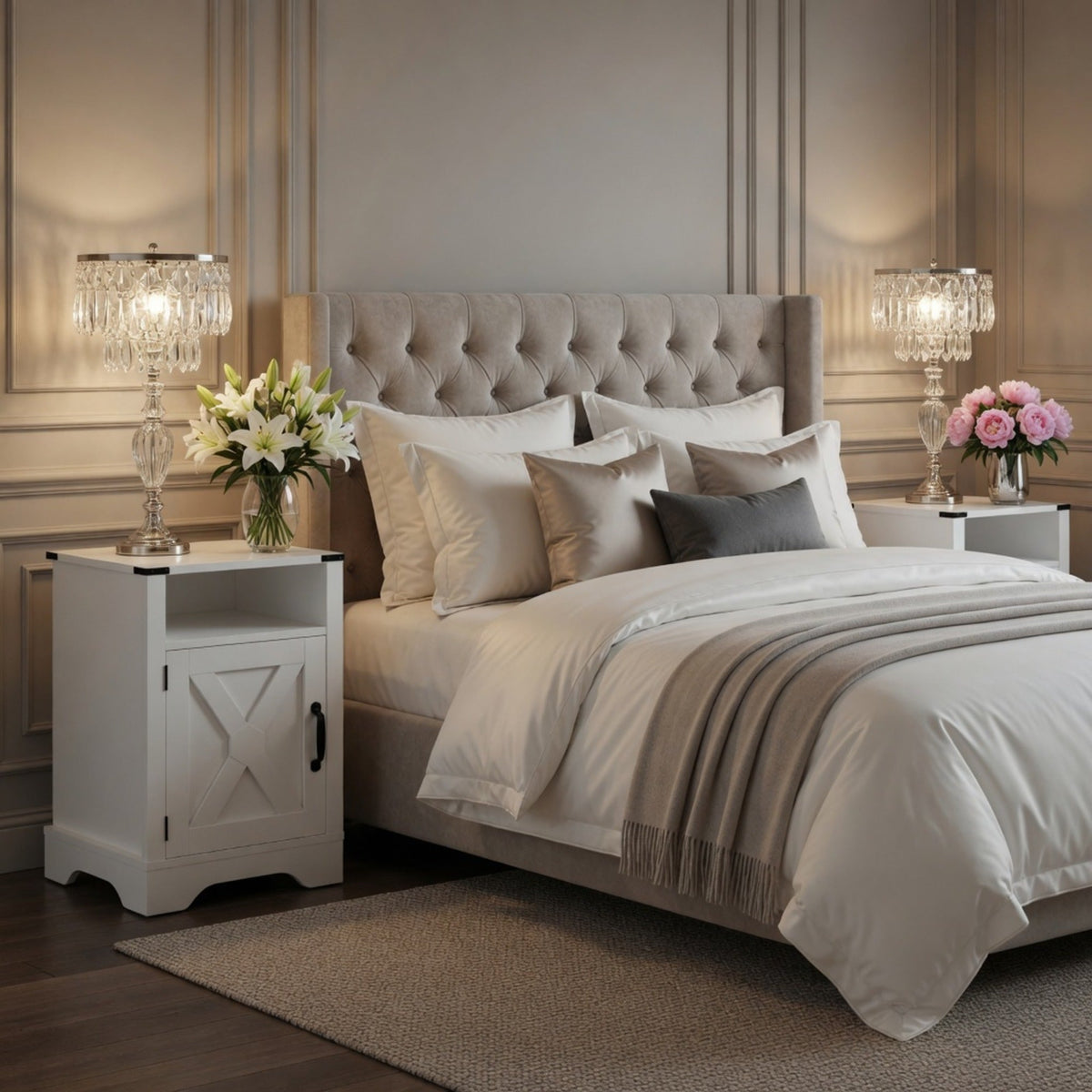 Set of 2 White Nightstands
