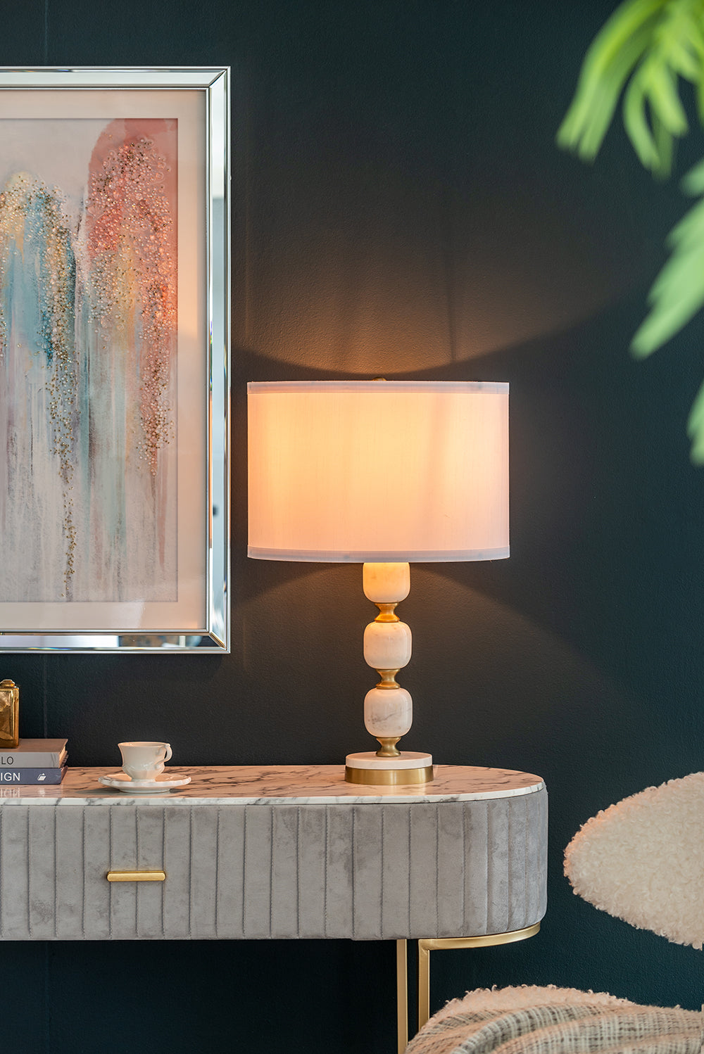 D15x26.5" Table Lamp