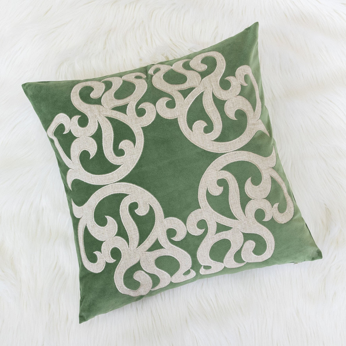 Dora Vintage Vine Set of 2