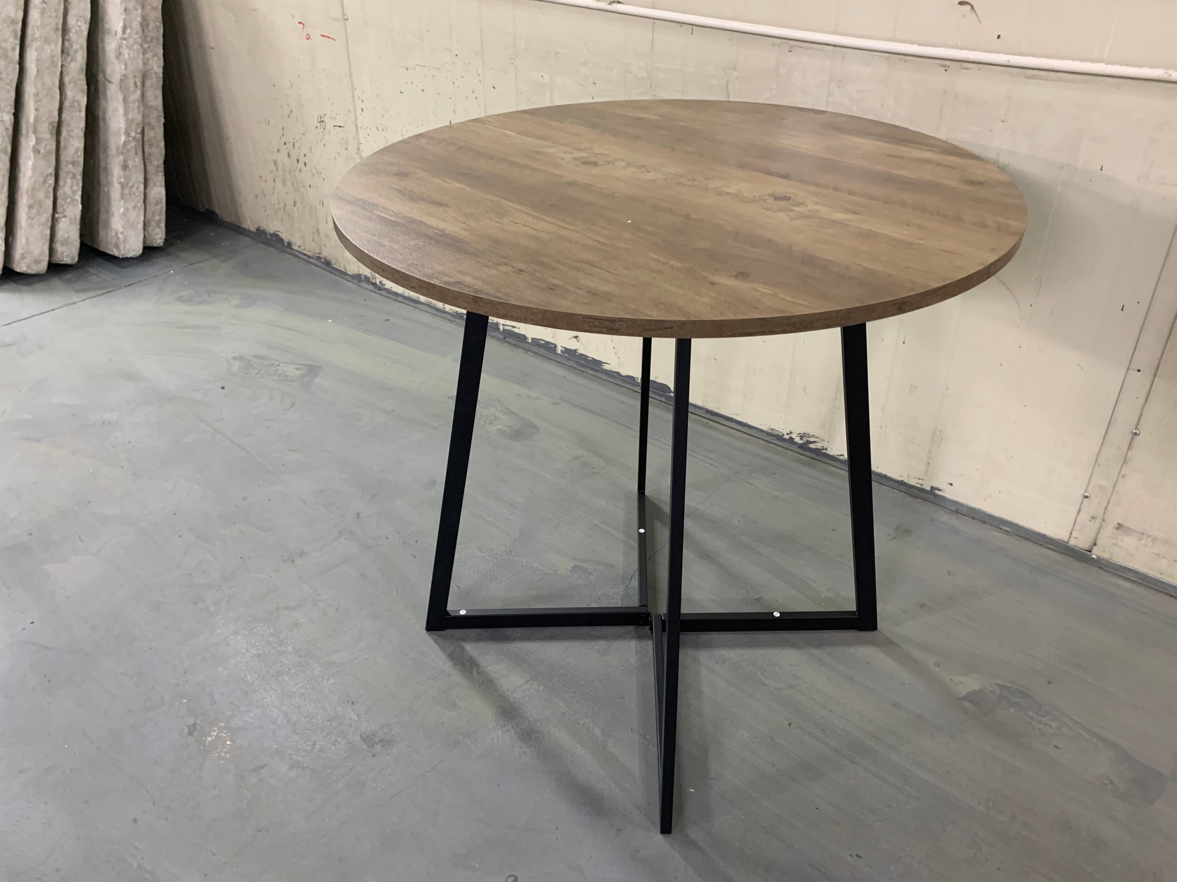 31.5 Inch Round Dining Table