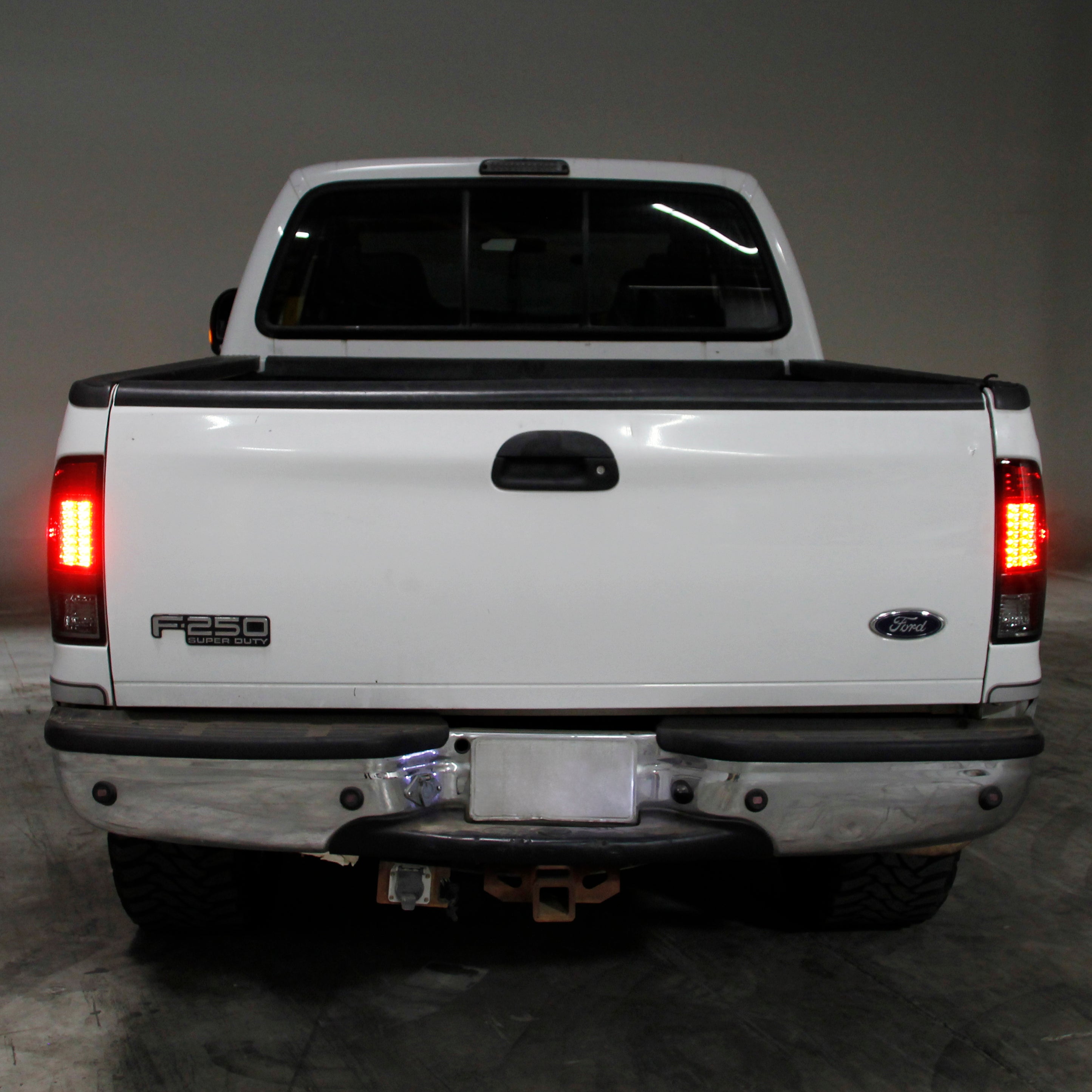 Spyder Ford F150 side 97-03/F250/350 Duty 99-07 LED Tail Lights Red Clear ALT-YD-FF15097-LED-RC 5003485