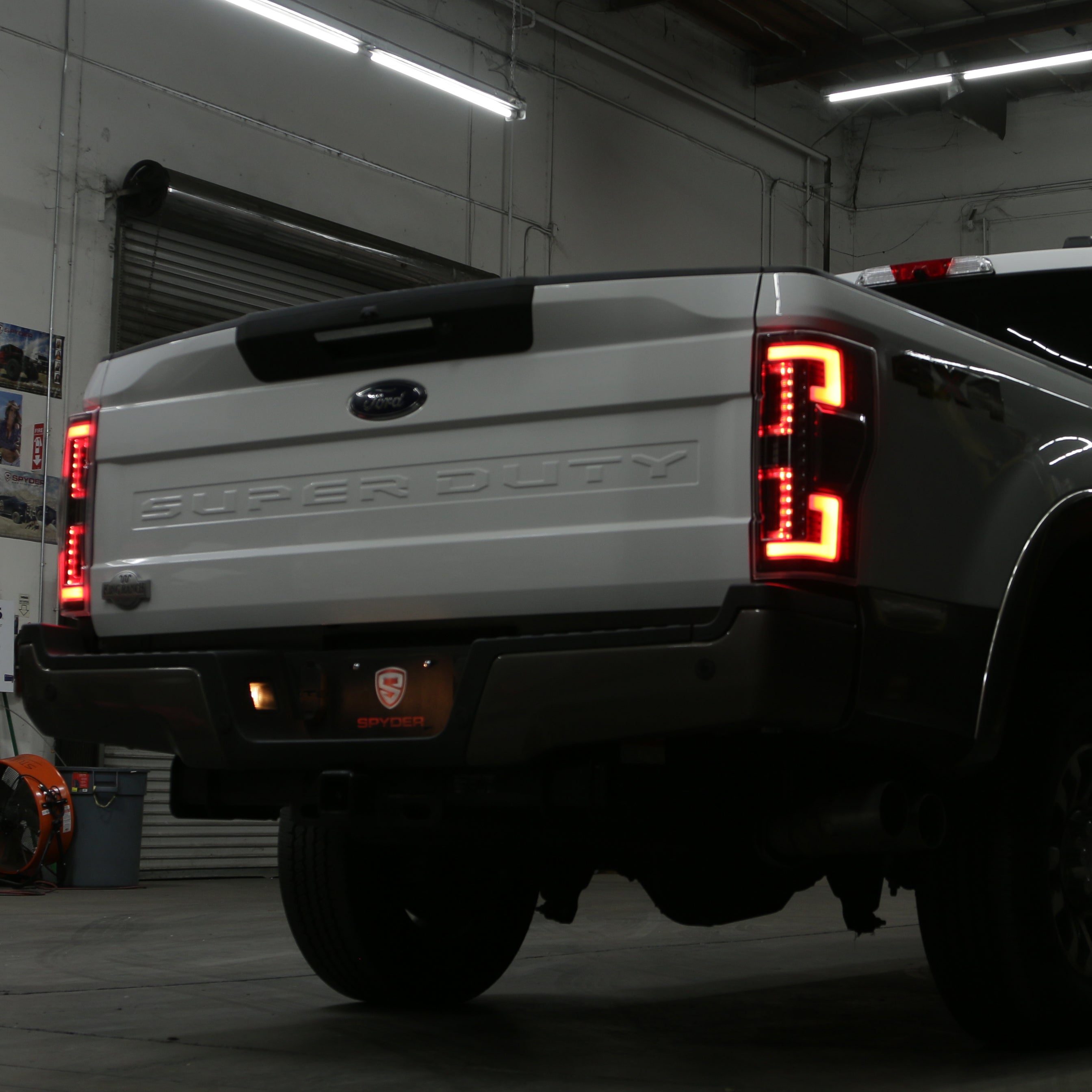 SPYDER Apex 20-21 Ford F250 SD (LED Model Only) LED Tail Lights - Black (ALT-YD-FS20LEDBS-LED-BK) 5088642