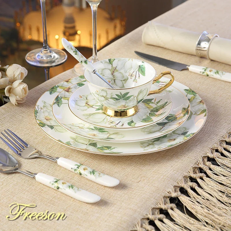 Europe Pastoral Bone China Tableware Set with Fork Knife Dishes Plates British Royal Advanced Porcelain Meal Cutlery Dinnerware