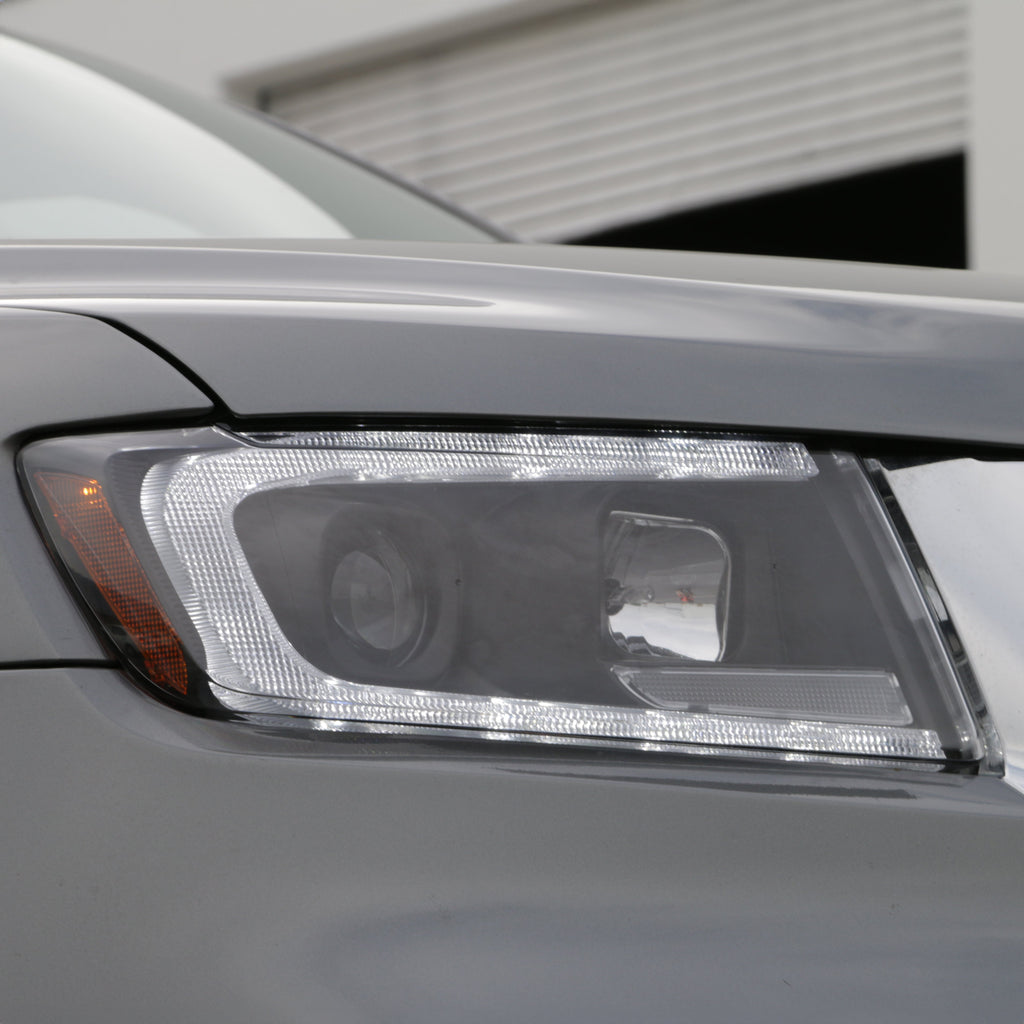 Spyder 11-13 Jeep Grand Cherokee - Light Bar Proj Headlights - Halo Model - Blk - PRO-YD-JGC11-LB-BK 5085795