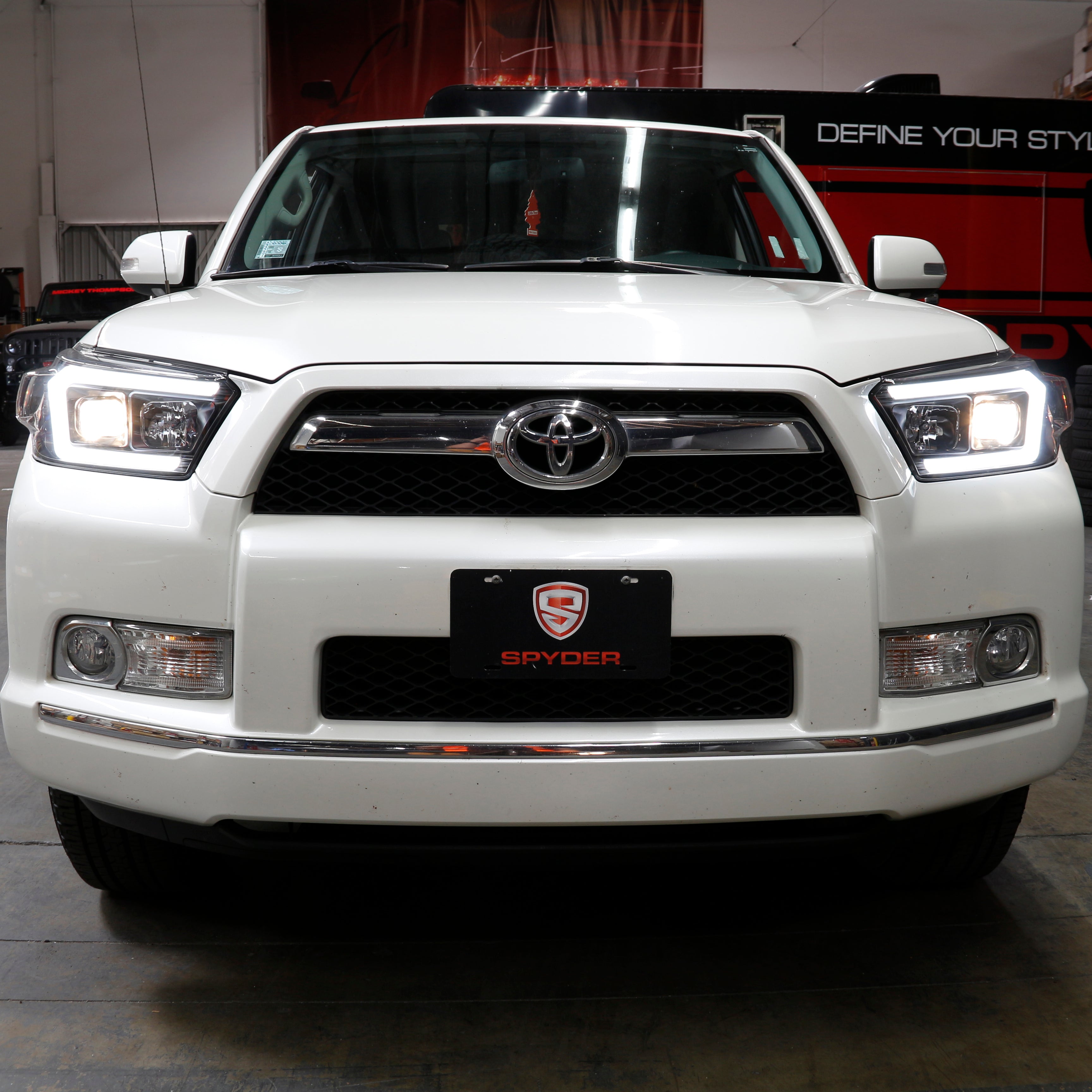 Spyder Signature Toyota 4Runner 10-13 Projector Headlights - Black (PRO-YD-T4R10SI-BK) 5087454