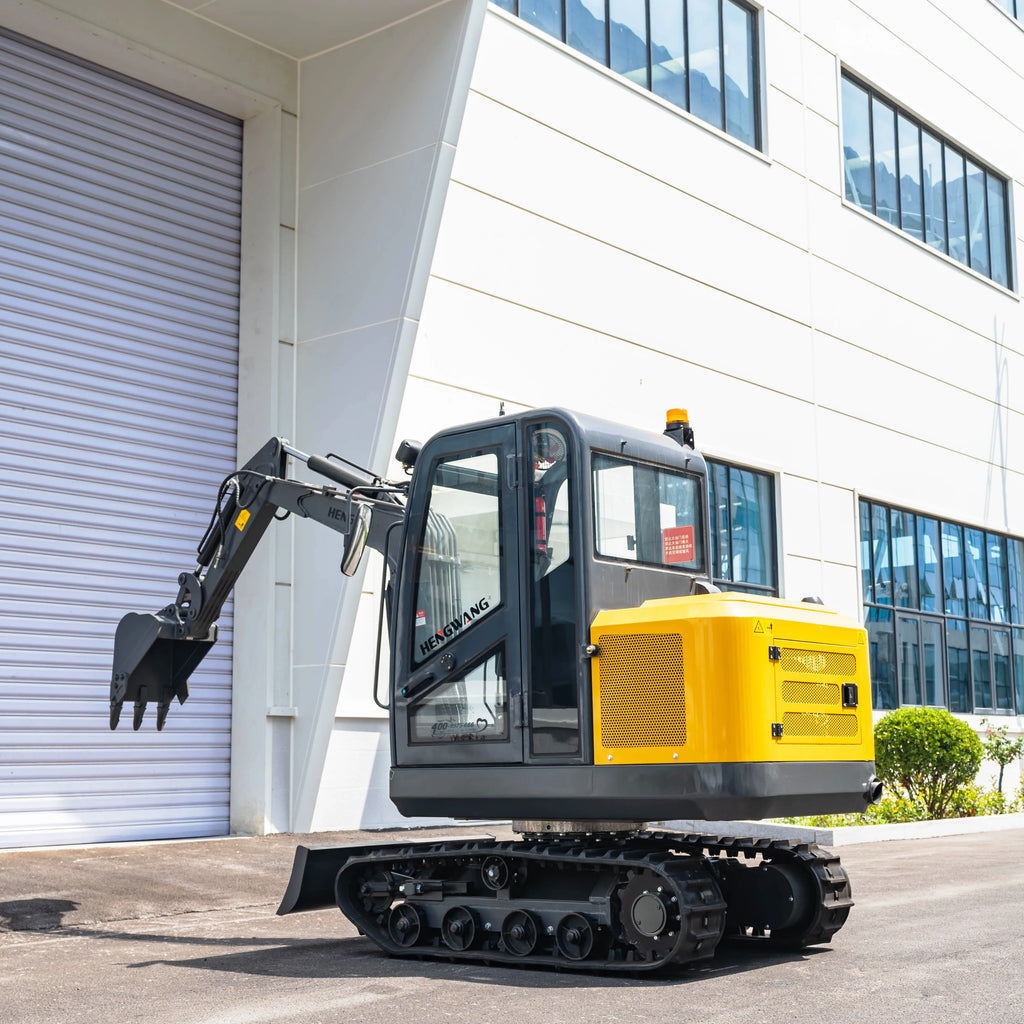 2.5 Ton Diesel Mini Excavator – Compact Crawler Digger with Hydraulic Controls