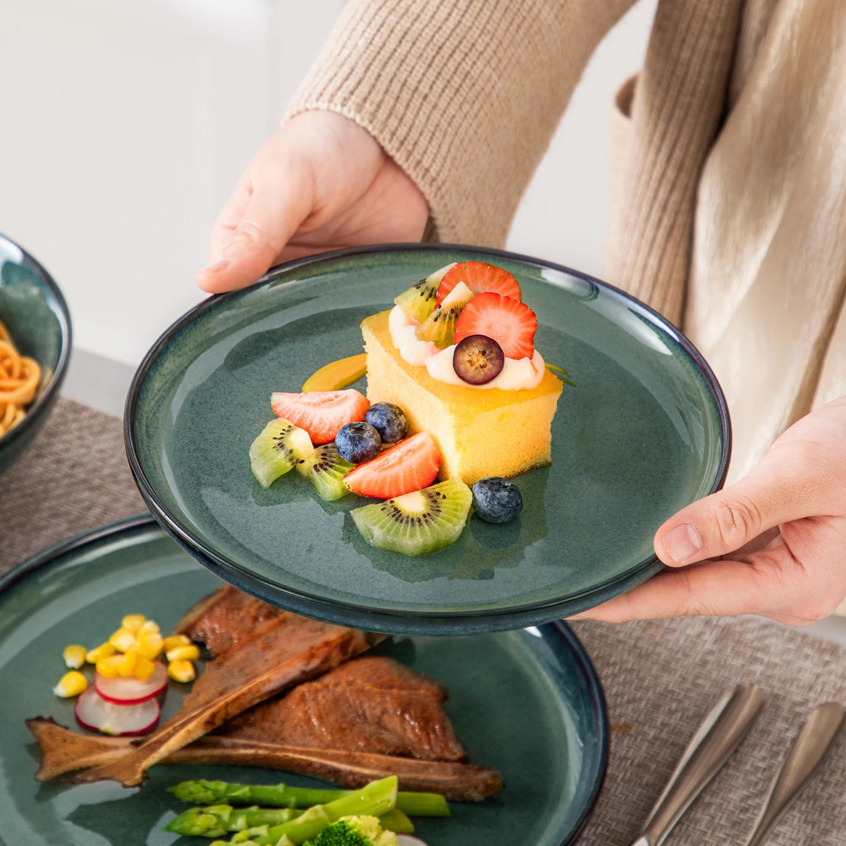 Vancasso 24 Piece Green Klin Change Glaze Stoneware Set Dinnerware Set with 6pcs Dinner Plate/Dessert Plate/Soup Plate/Bowl