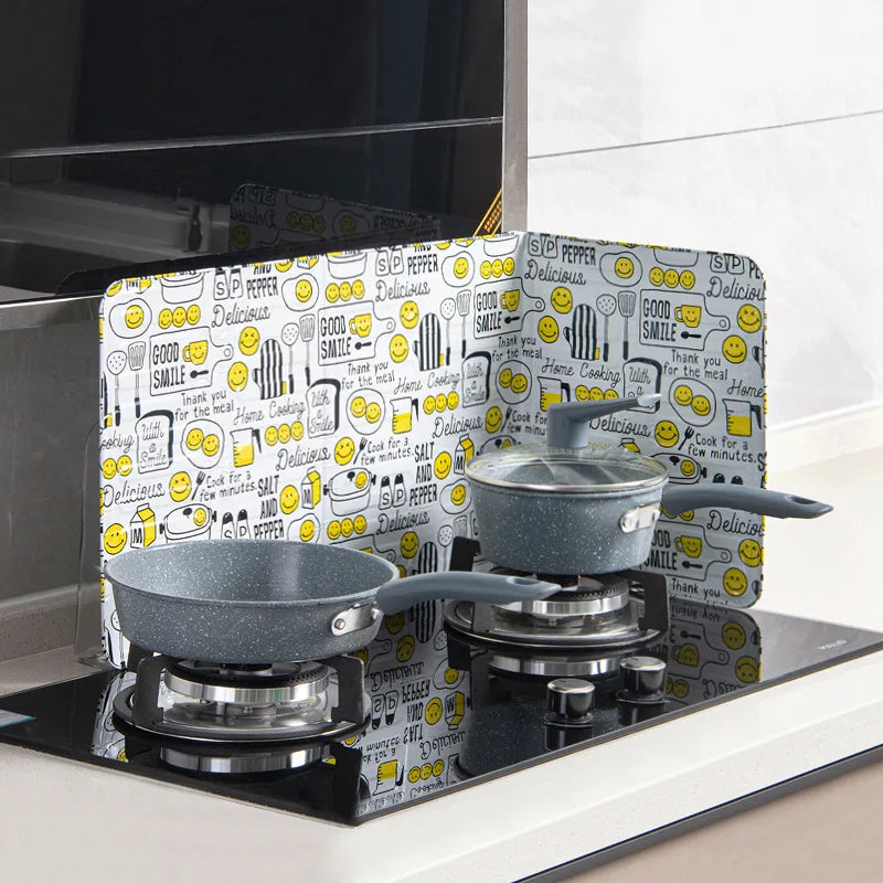 Foldable Aluminum‑Foil Kitchen Oil Splash Guard, High‑Temp Heat‑Insulating Grease Shield, Easy‑Clean Hob Surface Stain‑Resistant