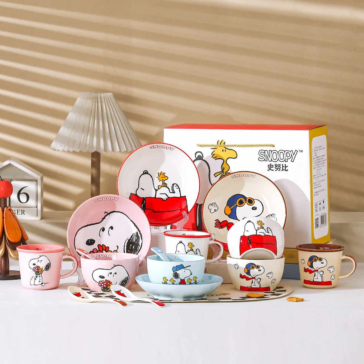 New 4 Pcs Cute Cartoon Snoopy Ceramic Tableware Gift Box Set Cup Spoon Bowl Plate Heatable Beautiful Tableware Kid Birthday Gift