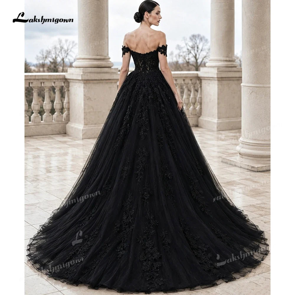 Gothic Victorian Off Shoulder Wedding Dress Black Lace Tulle Bridal Gowns Sweetheart Ball Gown Wedding Gowns Customized