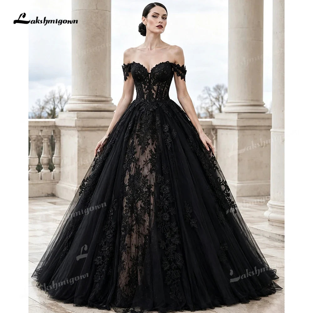 Gothic Victorian Off Shoulder Wedding Dress Black Lace Tulle Bridal Gowns Sweetheart Ball Gown Wedding Gowns Customized