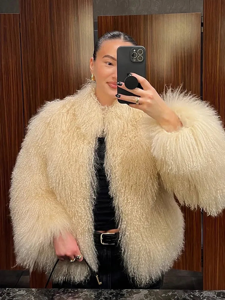 Elegant Green Faux Fur Short Jacket Women Chic Long Sleeve Loose Cardigan Jackets Lady 2025 Winter Daily Vacation Street Outwear