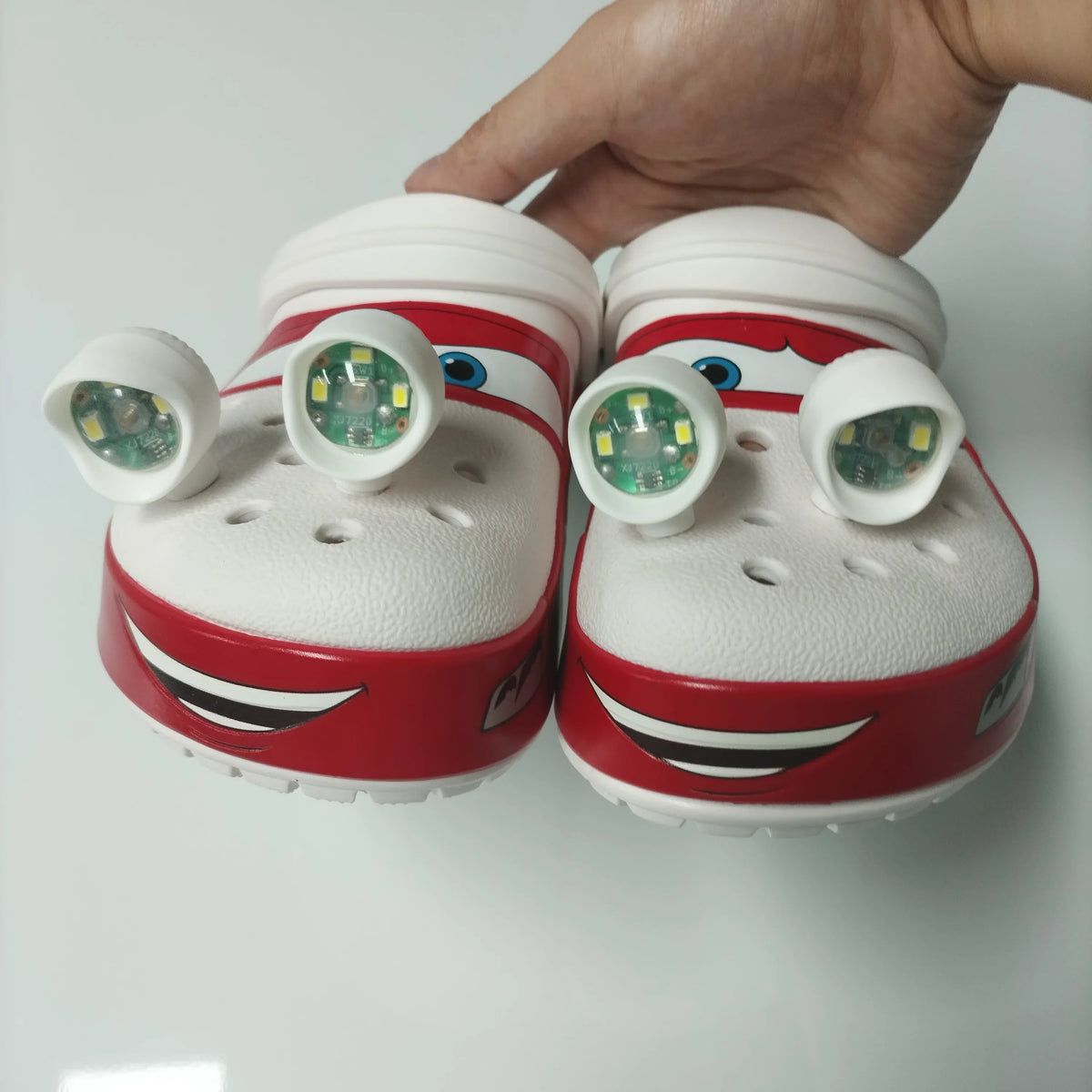Cartoon Clogs with LED Light Shoe Charms Glow in Dark Garden Shoes Summer Beach Sandals Lightweight Slip On Clogs