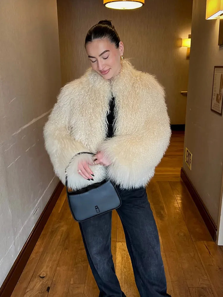Elegant Green Faux Fur Short Jacket Women Chic Long Sleeve Loose Cardigan Jackets Lady 2025 Winter Daily Vacation Street Outwear