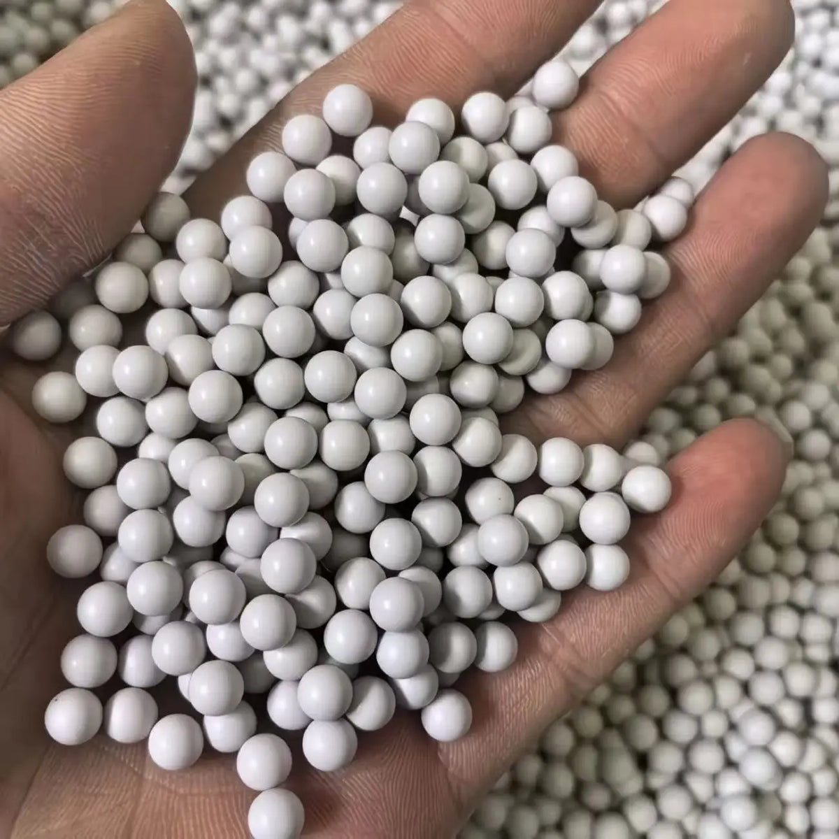 White 500 Rounds Airsoft BBs Bullets 0.2g Hunting Shooting 6mm BB Strikeball Rifle Gun Plastic Balls White Paintball
