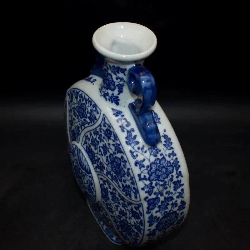 Ceramic Vases Qing Dynasty Qianlong Antiquity China Blue White Porcelain Flower Pot Noble Elegant Ornaments Arts Crafts Archaize