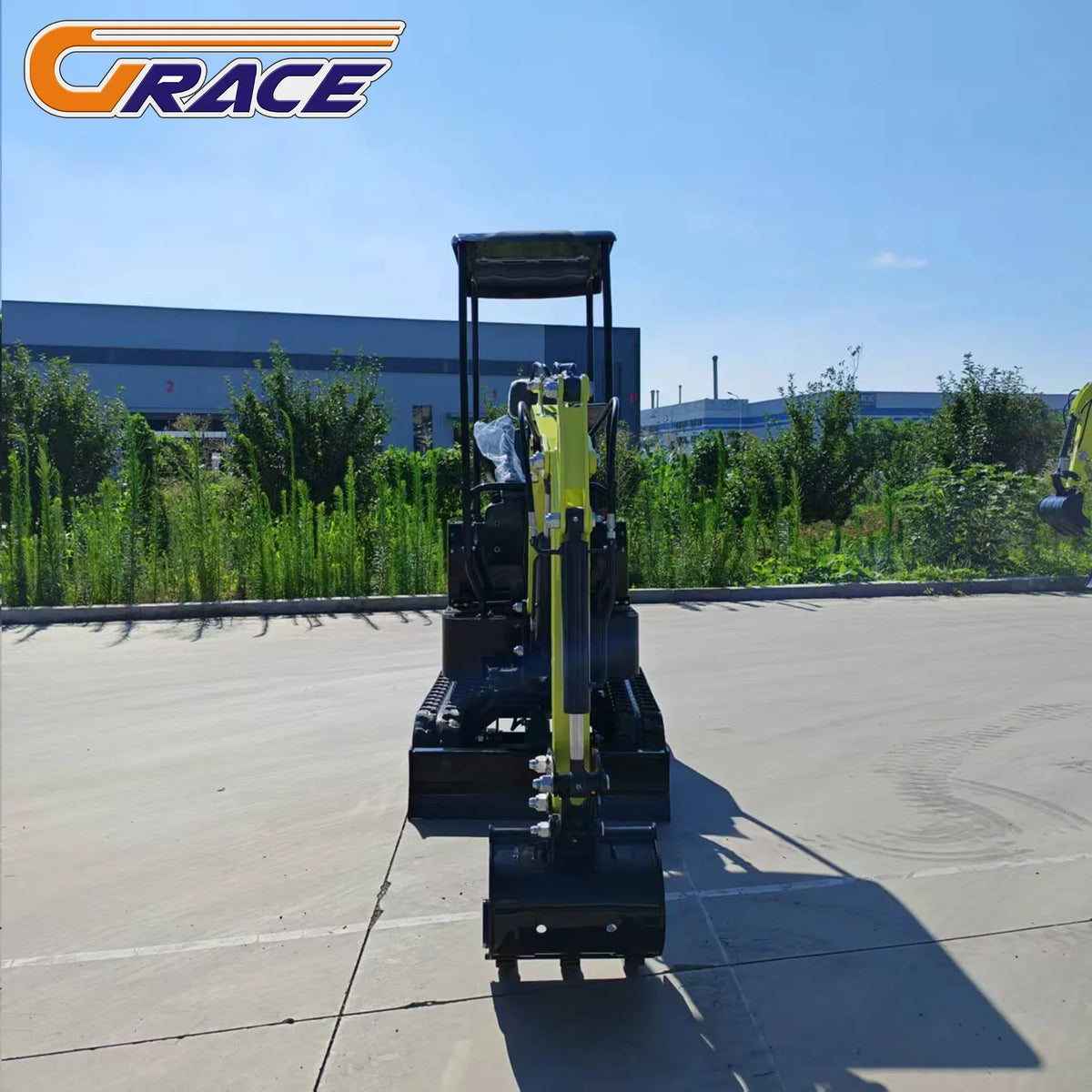 1.8 Ton Mini Excavator – Kubota Diesel Crawler Digger with Hydraulic Pilot Controls
