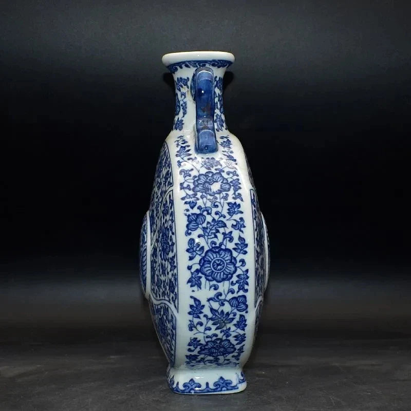 Ceramic Vases Qing Dynasty Qianlong Antiquity China Blue White Porcelain Flower Pot Noble Elegant Ornaments Arts Crafts Archaize