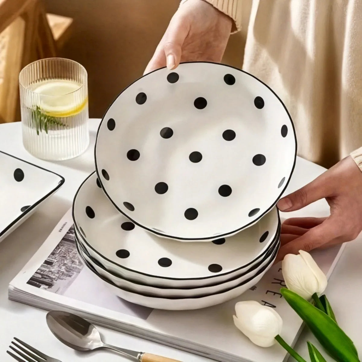 4Pcs Black Polka Dot Ceramic Plates Set,  Microwave Dishwasher Safe for Salad, Pasta, Dessert, Home Kitchen Tableware