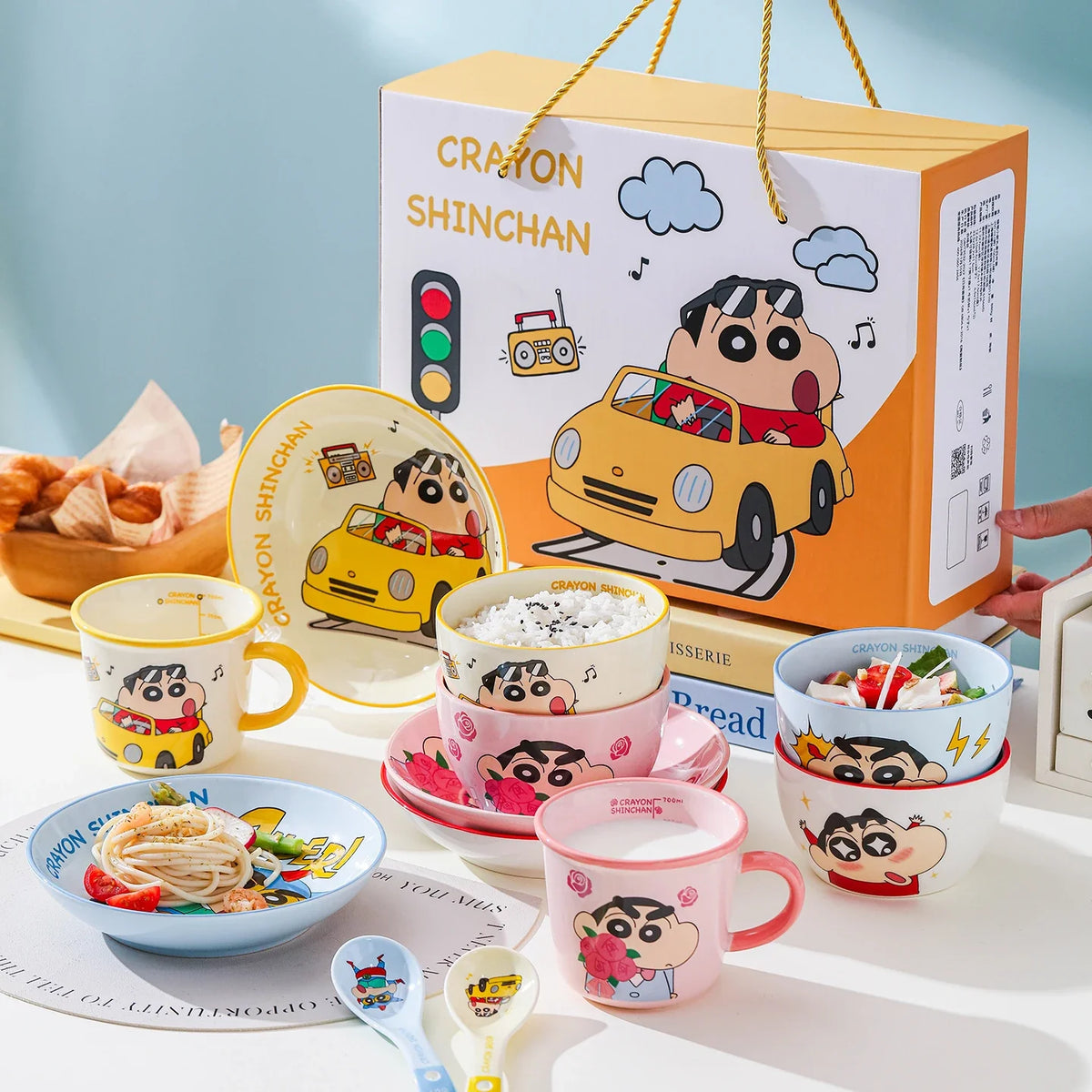 New 1Set/4Pcs Cute Cartoon Anime Crayon ShinChan Ceramics Gift Box Set Kawaii Rose Bowl Plate Spoon Cup childen Birthday Gift