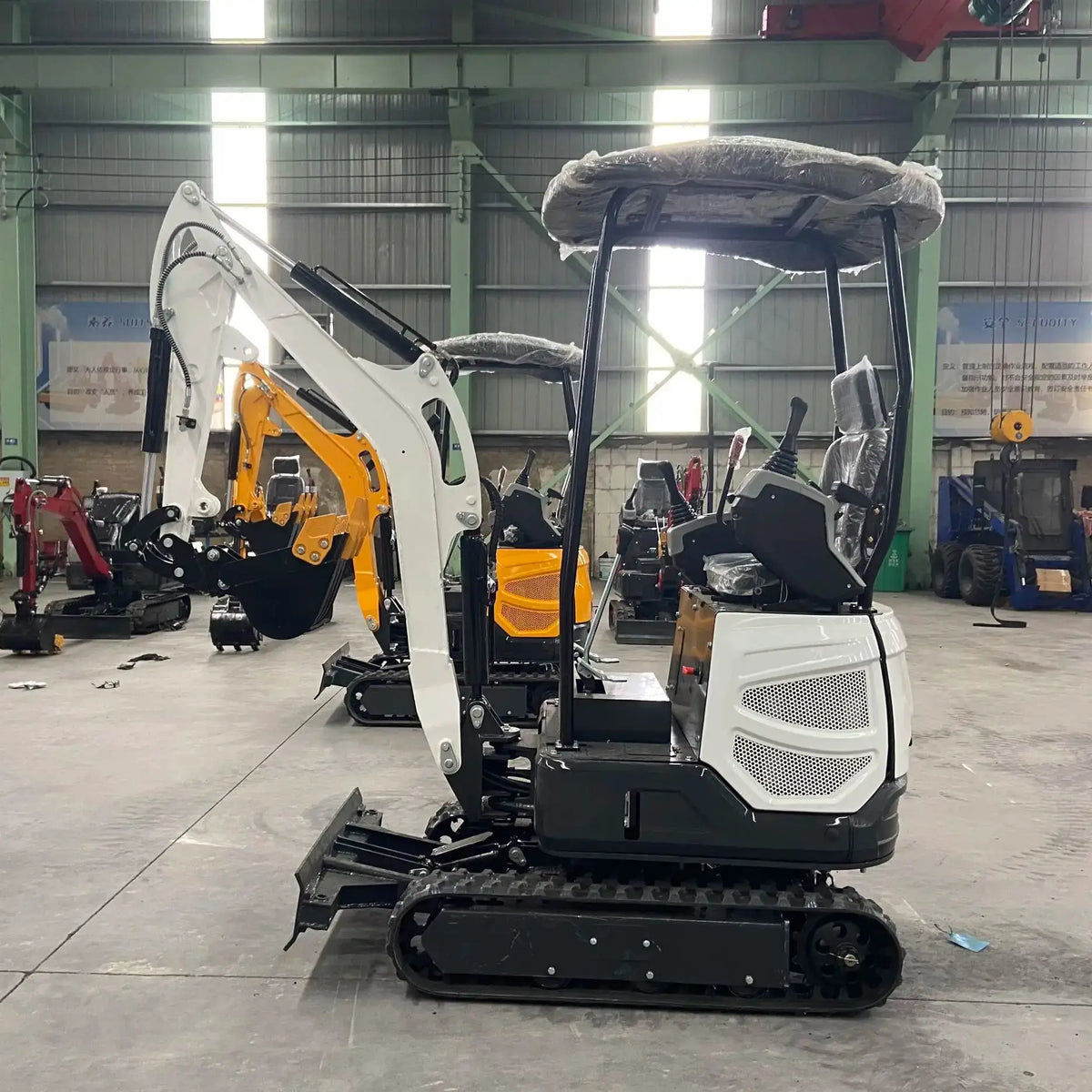 Mini Excavator – Compact Crawler Digger with Custom Color Options
