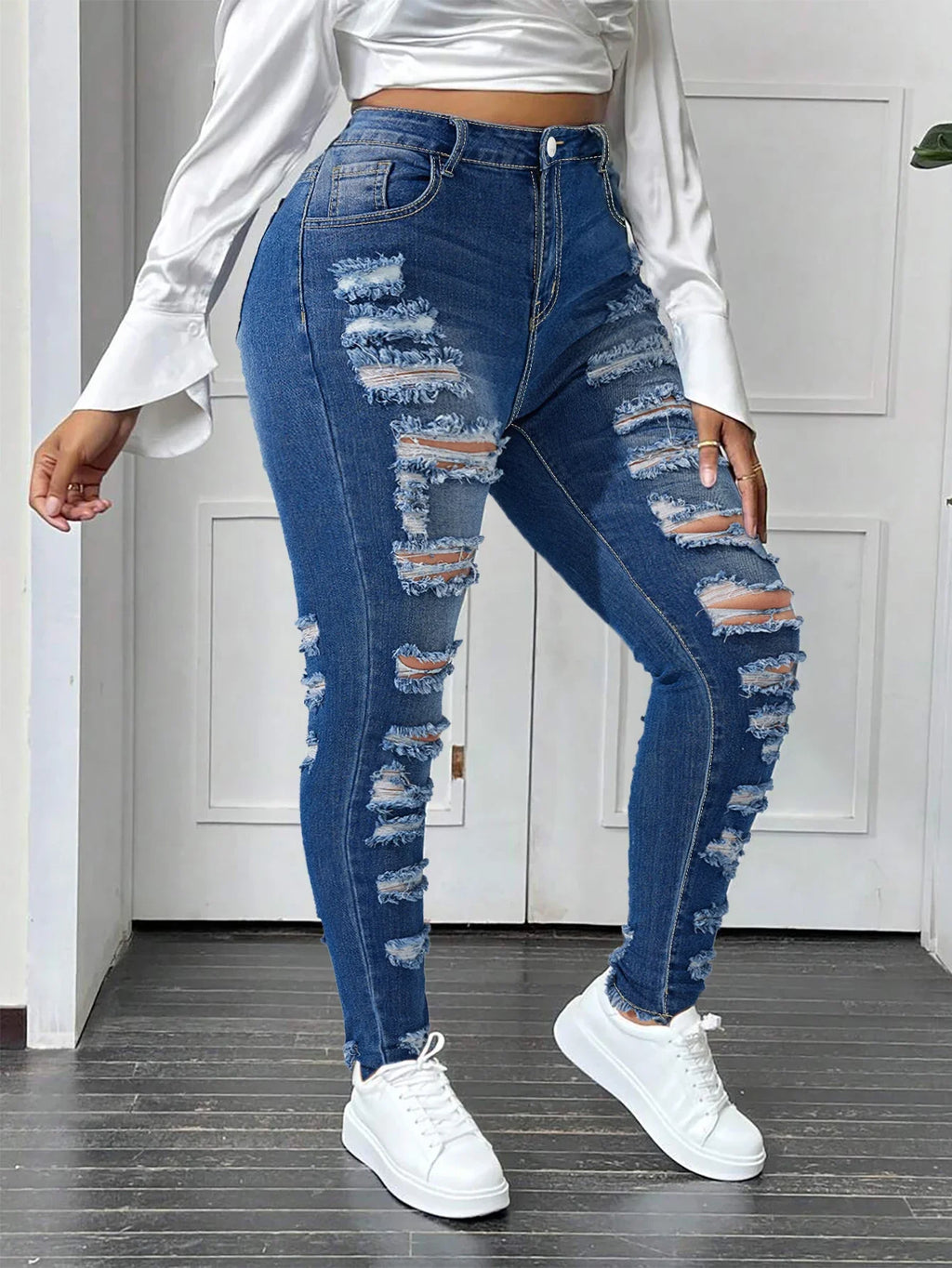 Women's High Stretch Ripped Design Pencil Denim Legging Plus Size Casual Pants with Logo Breathable Skinny Fit for Autumn Season