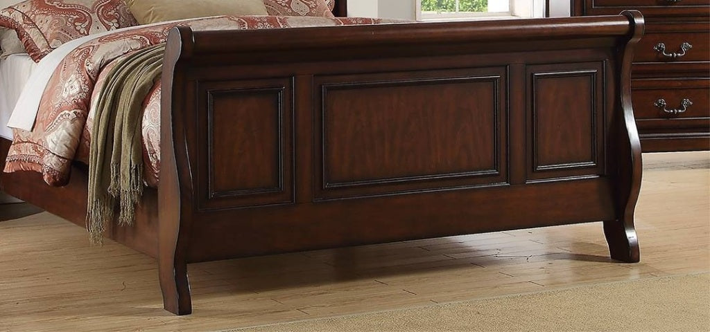 Traditional 3pc Set Queen Size Bed with Nightstands