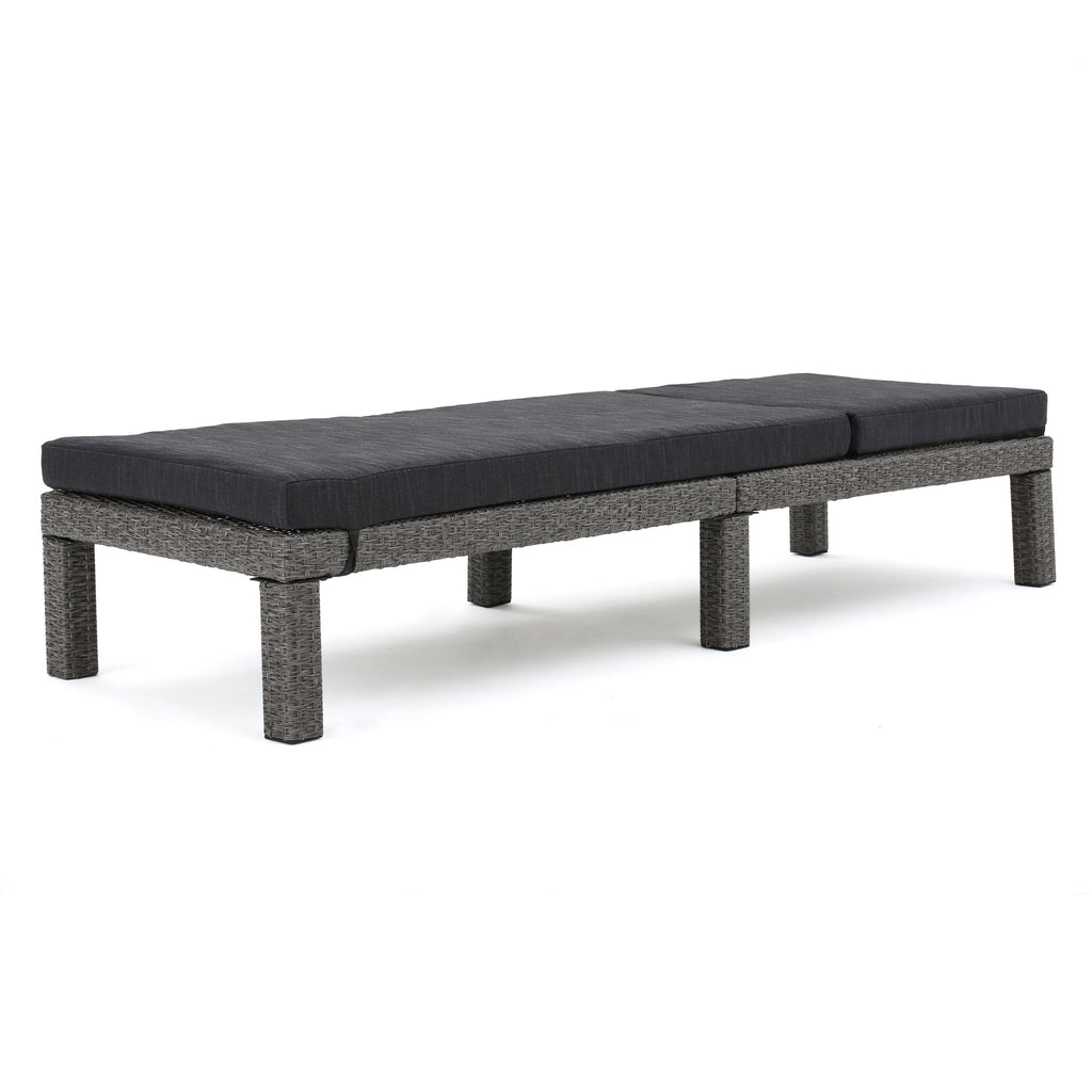 Puerta KD Chaise Lounge, Mixed