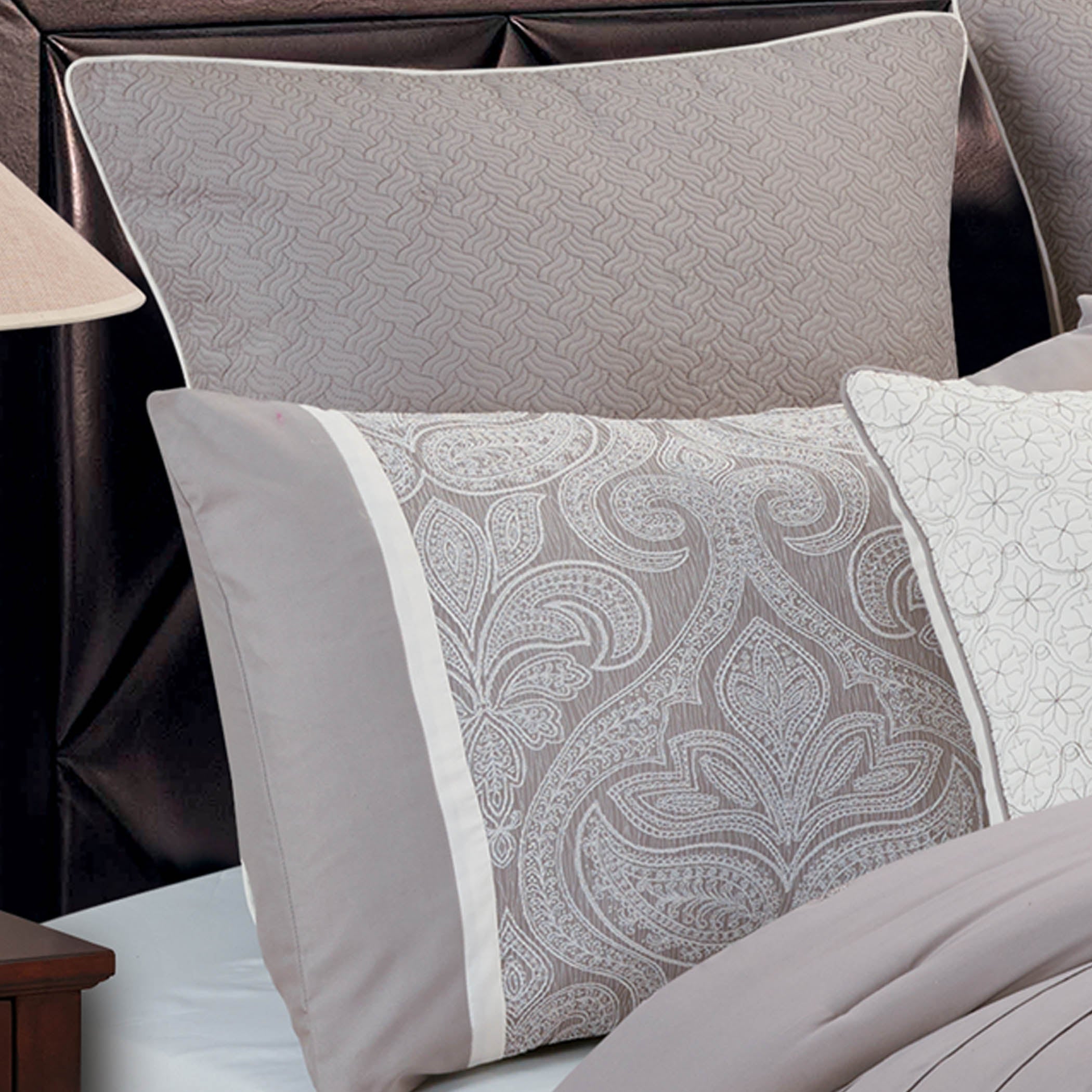 Winthrop 9 Pc Queen Comforter Set
