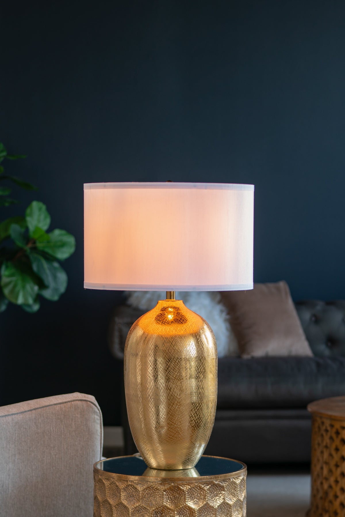 D18x31" Round Aluminum Sheet Table Lamp