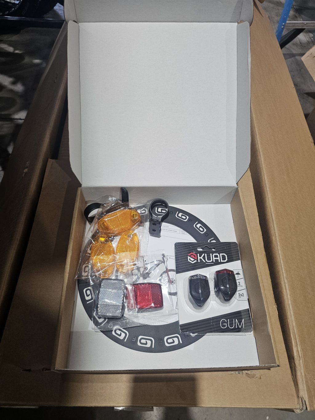 Fantic F-Moser-Rd-Rival-My23-Irid-Md - (Open Box)