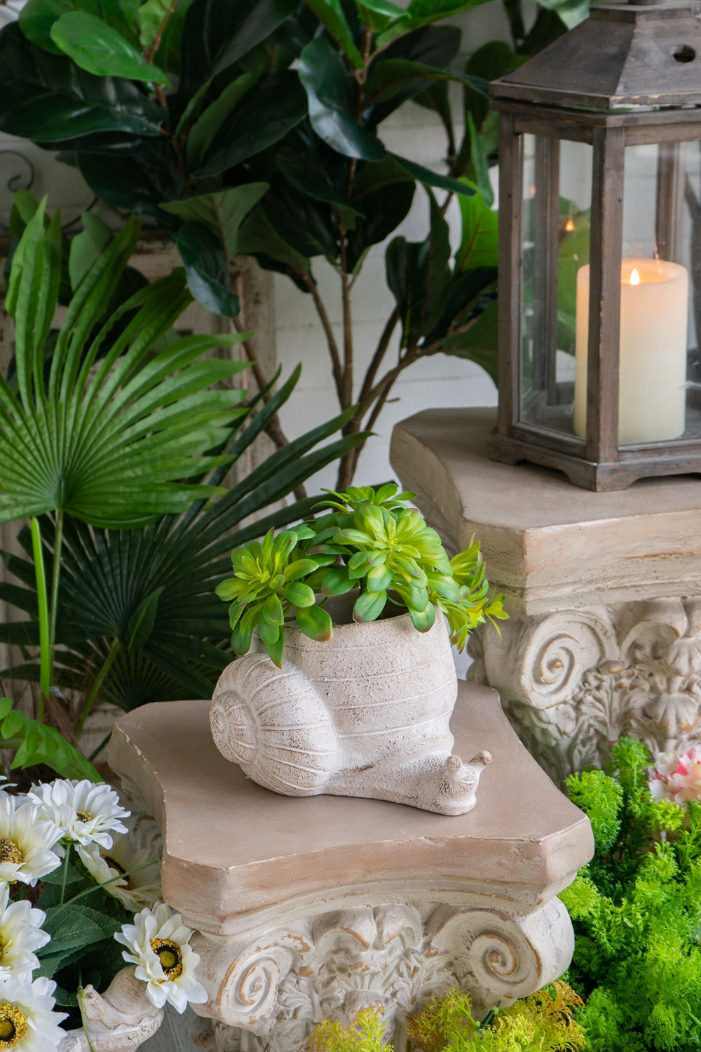Decorative Planter with Snail Design