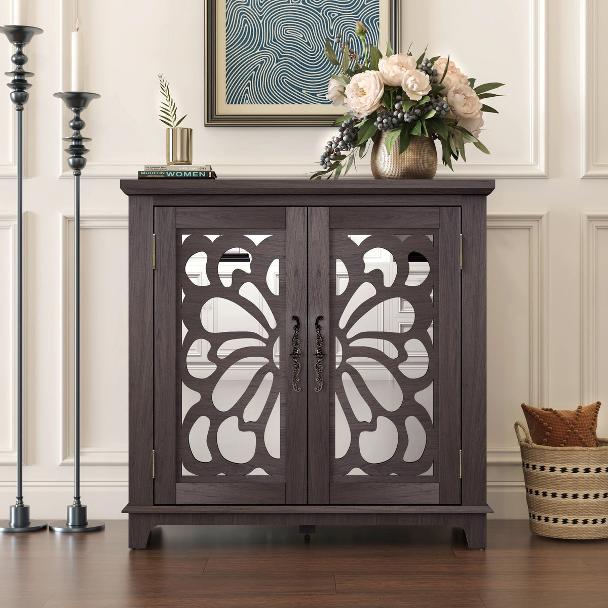 Elegant Sideboard with Mirrored Doors