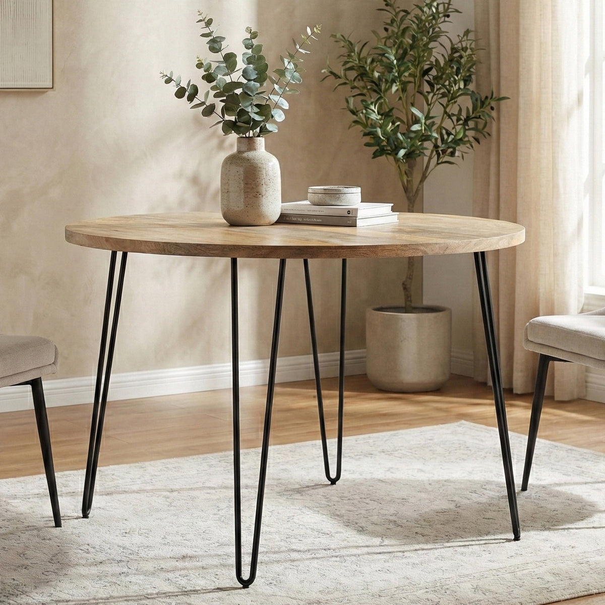 Hunter 45-Inch Round Dining Table