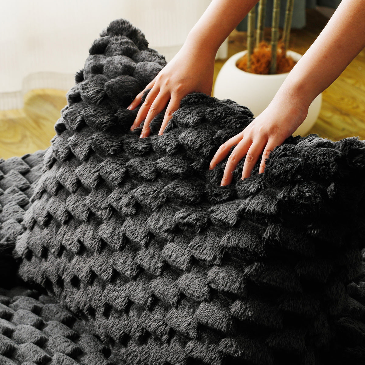 Black Turtle Velvet Versatile Sofa