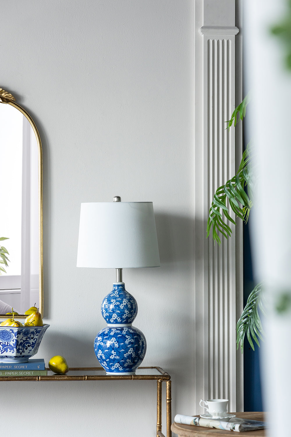 D13x25.7" Table Lamp