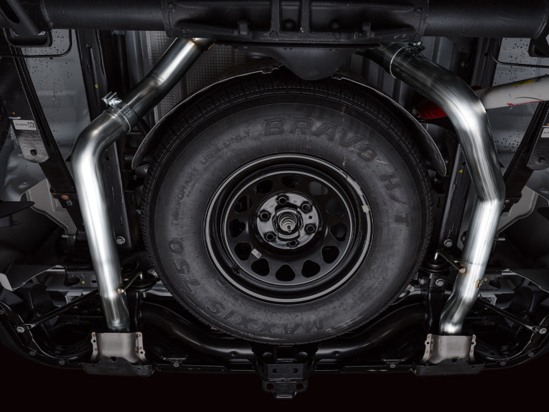 AWE Tuning AWE 4th Gen GM 1500 5.3L 0FG Catback Split Rear Exit (w/ Bumper Cutouts) - OE Tips 3015-31200