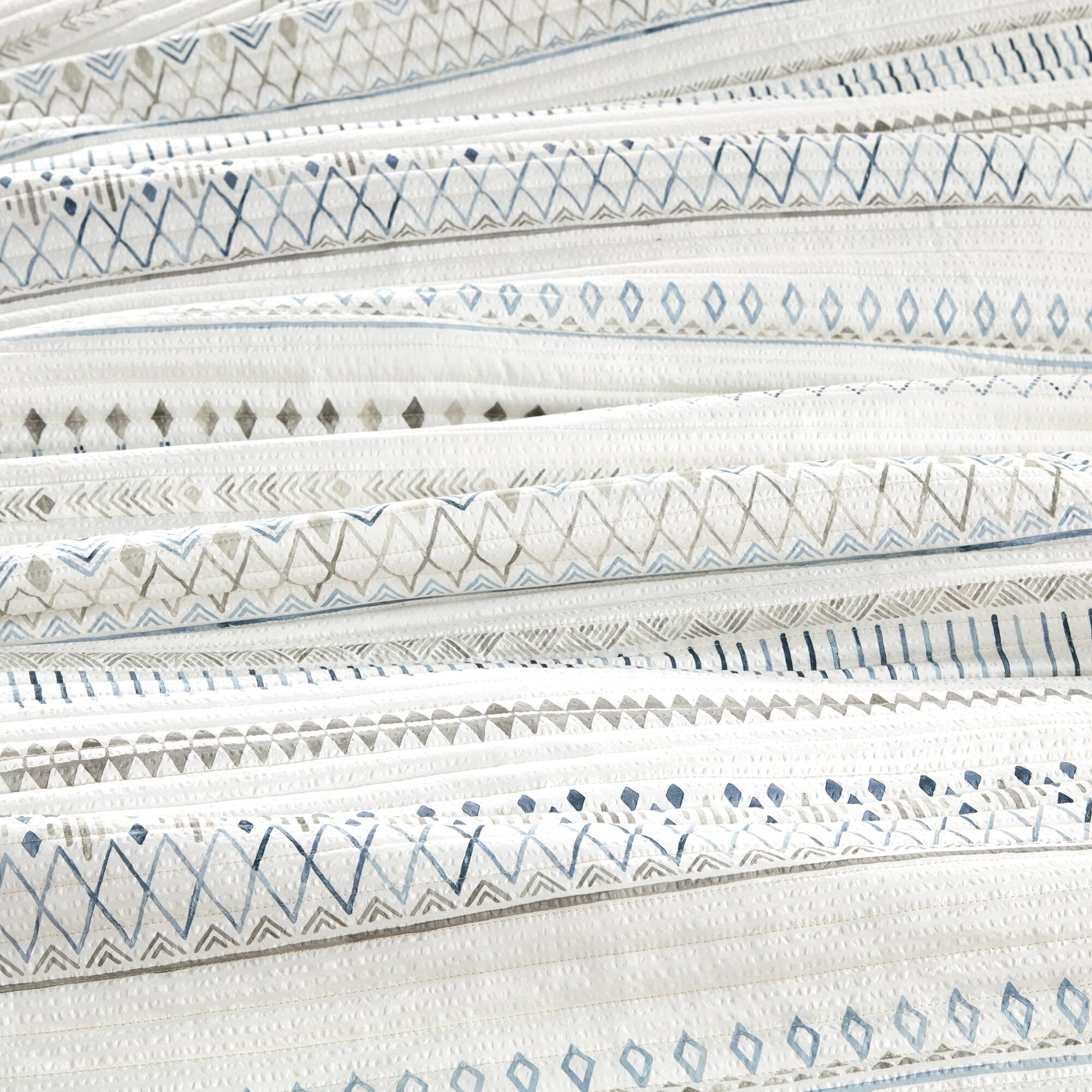 3 Piece Seersucker Quilt Set - Taupe/Blue King/California King