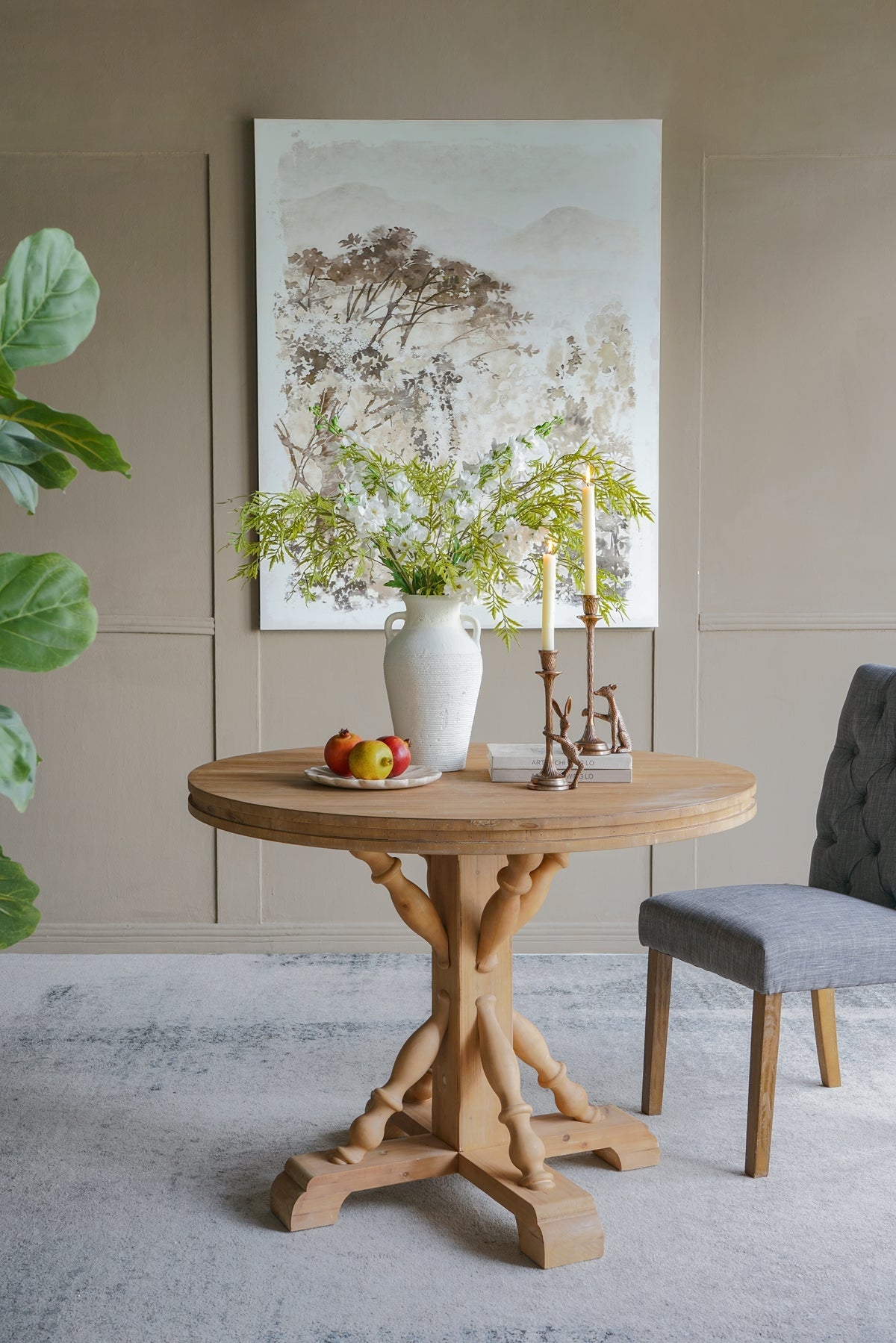 42x32" Round Dining Table