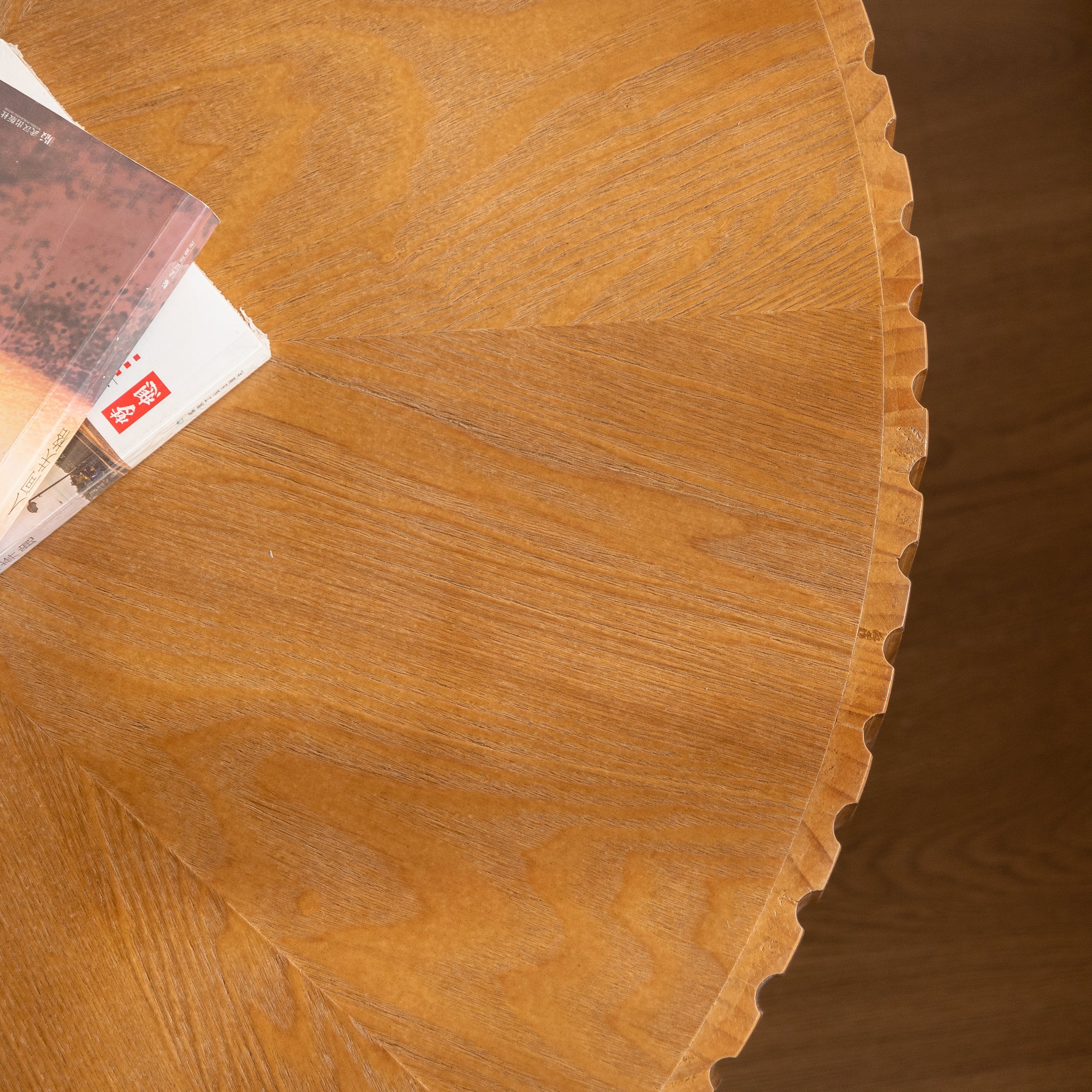 35.4" Round Retro Coffee Table