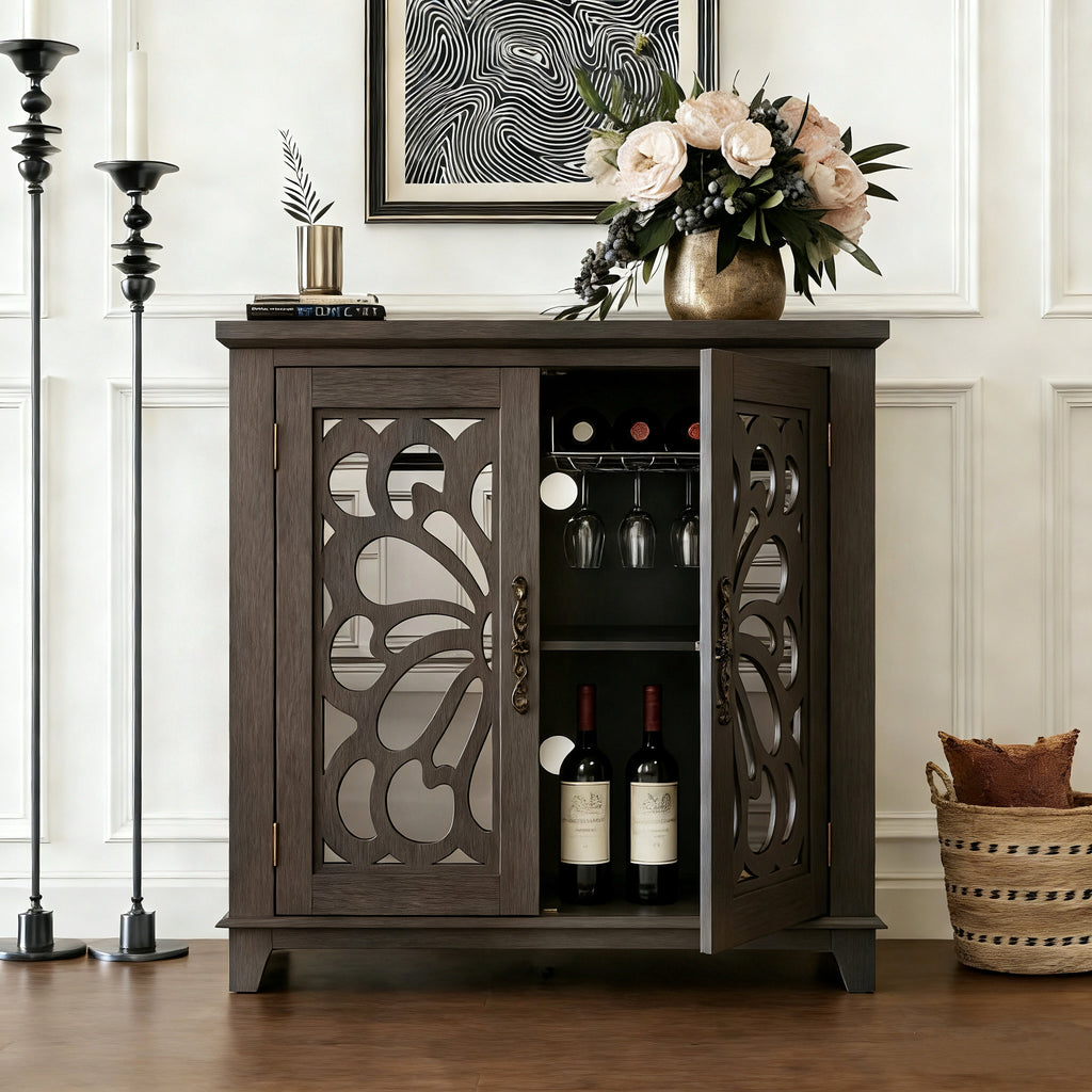 Elegant Sideboard with Mirrored Doors