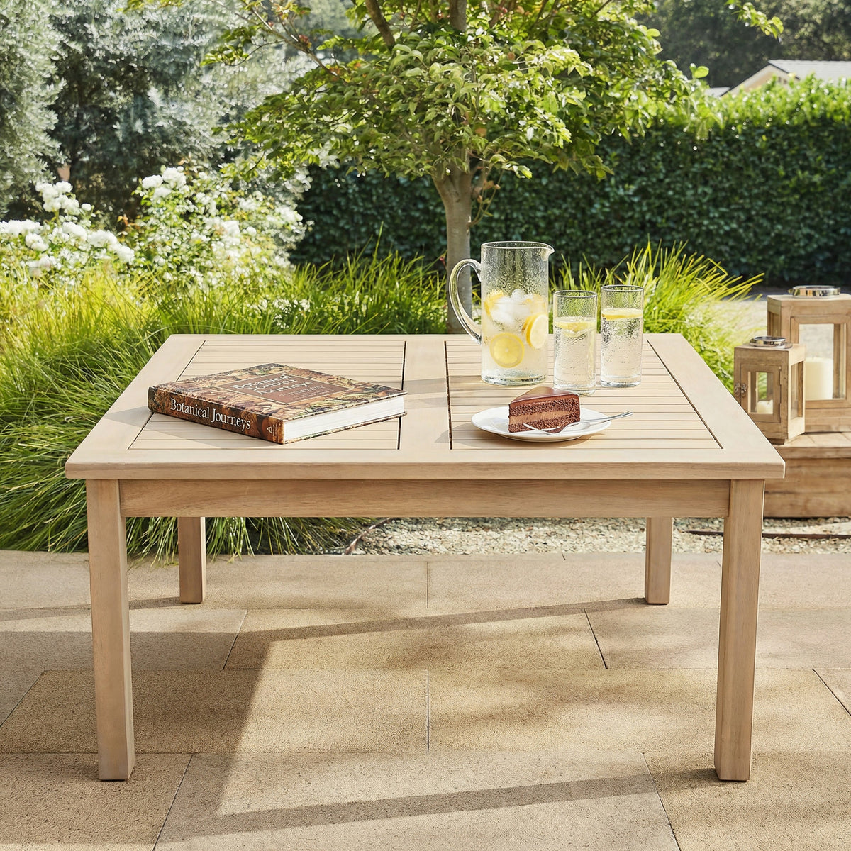 Perla Coffee Table, Light