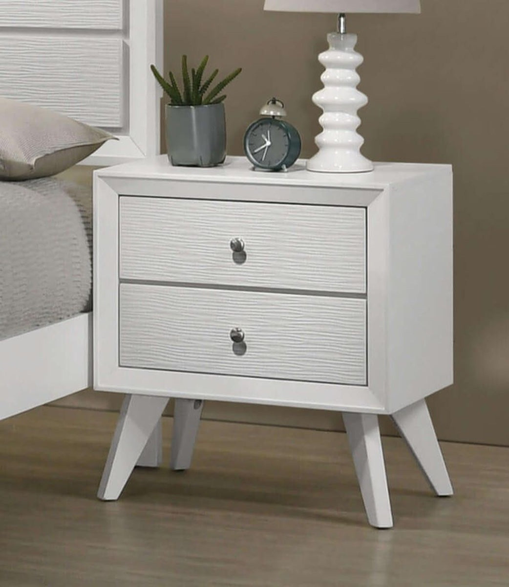 White Queen Size Bed 3pc Set with Nightstands