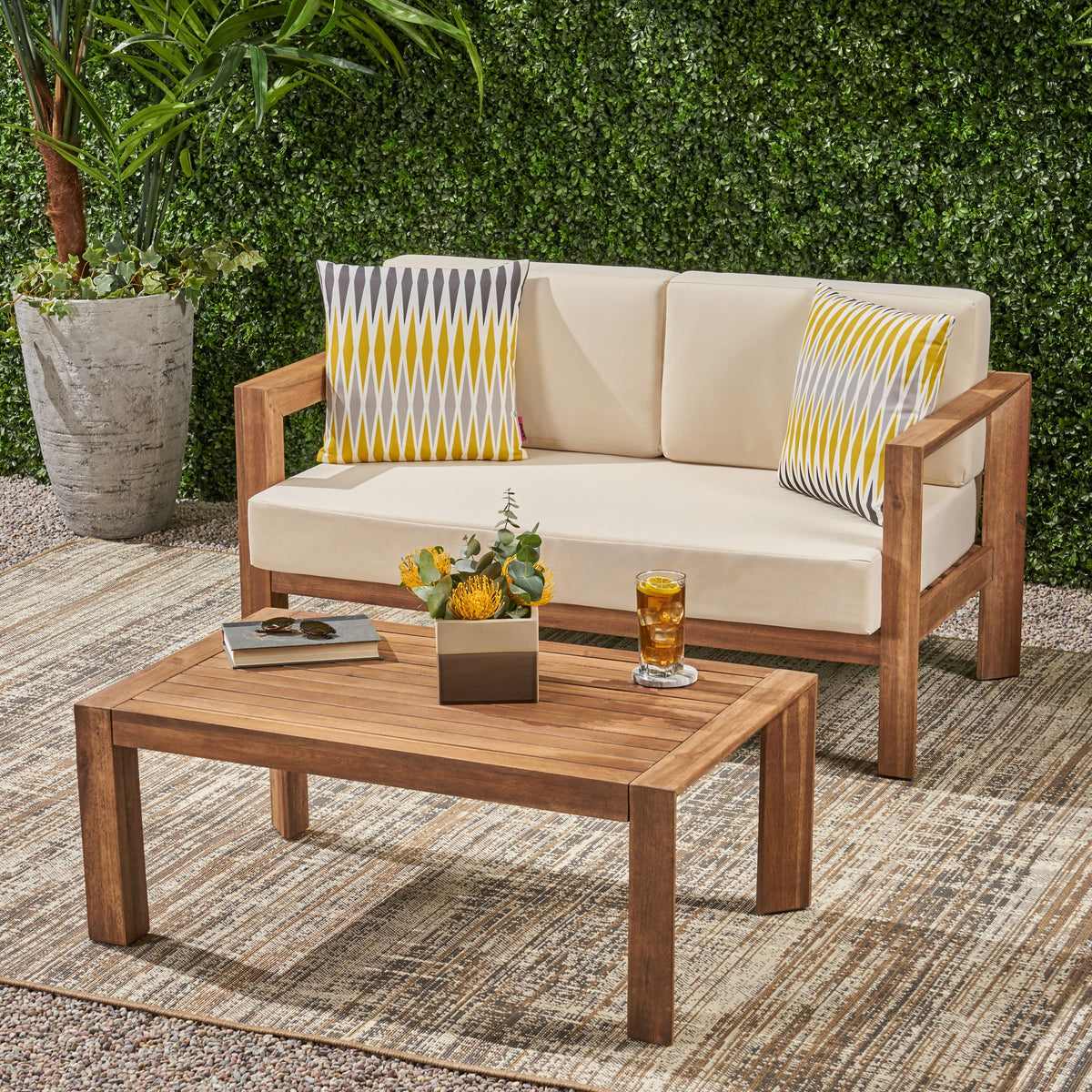 Genser Loveseat & Coffee Table