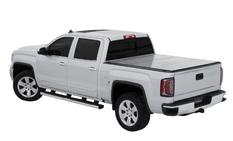 Access LOMAX Professional Series Tri-Fold Cover 07-13 Chevy 1500 5ft 8in Bed (Excl Classic) B0020059
