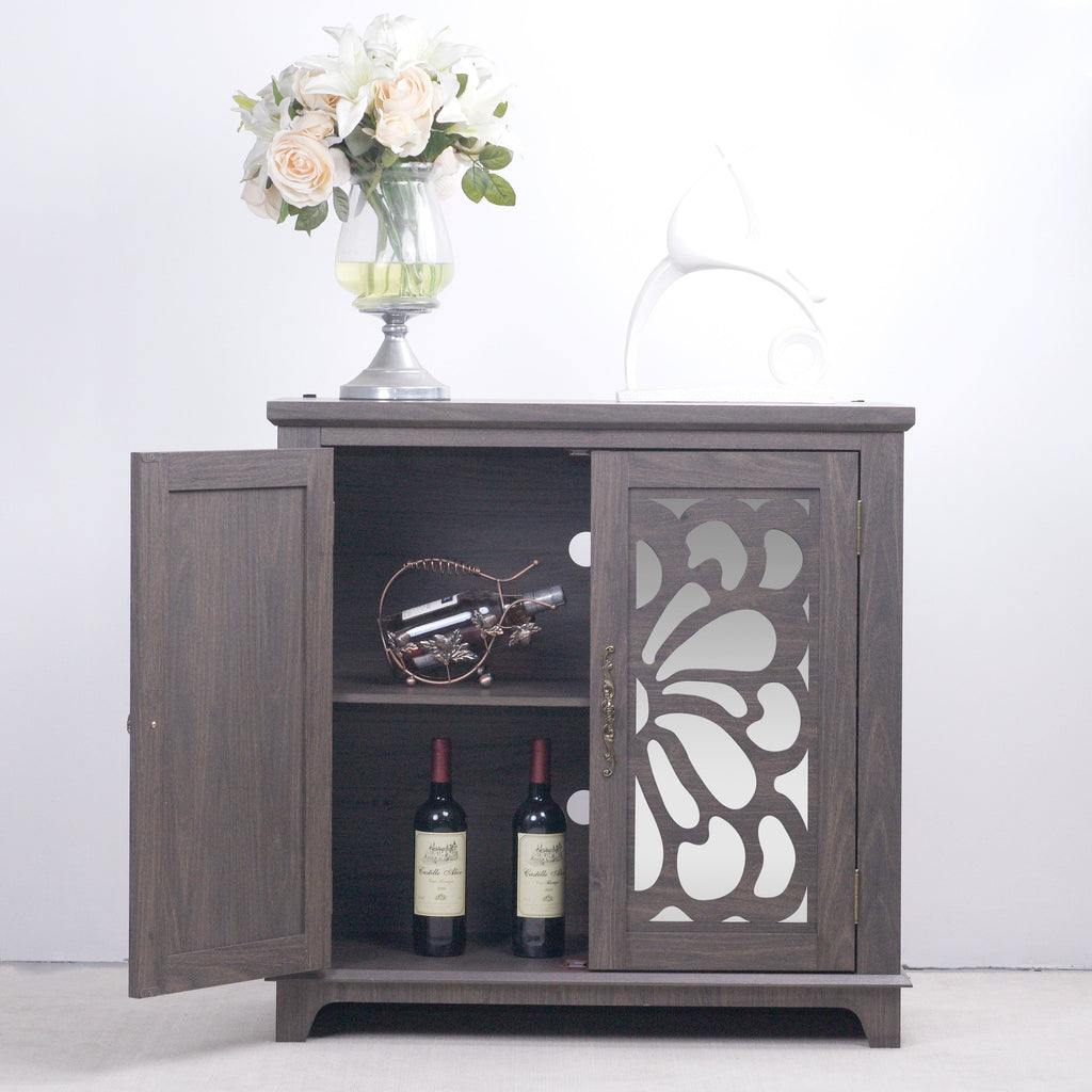 Elegant Sideboard with Mirrored Doors