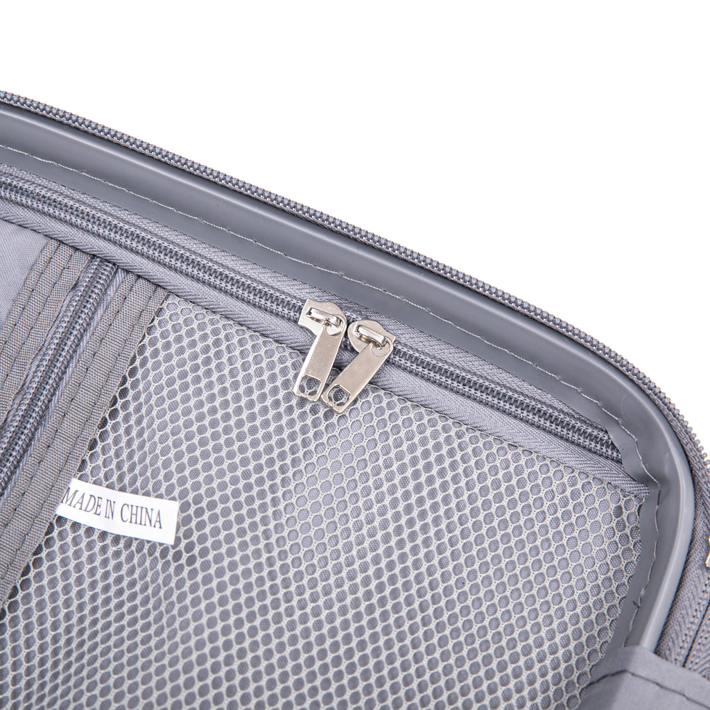 Light Gray 4-Piece Spinner Wheel Luggage Set with Cosmetic Case