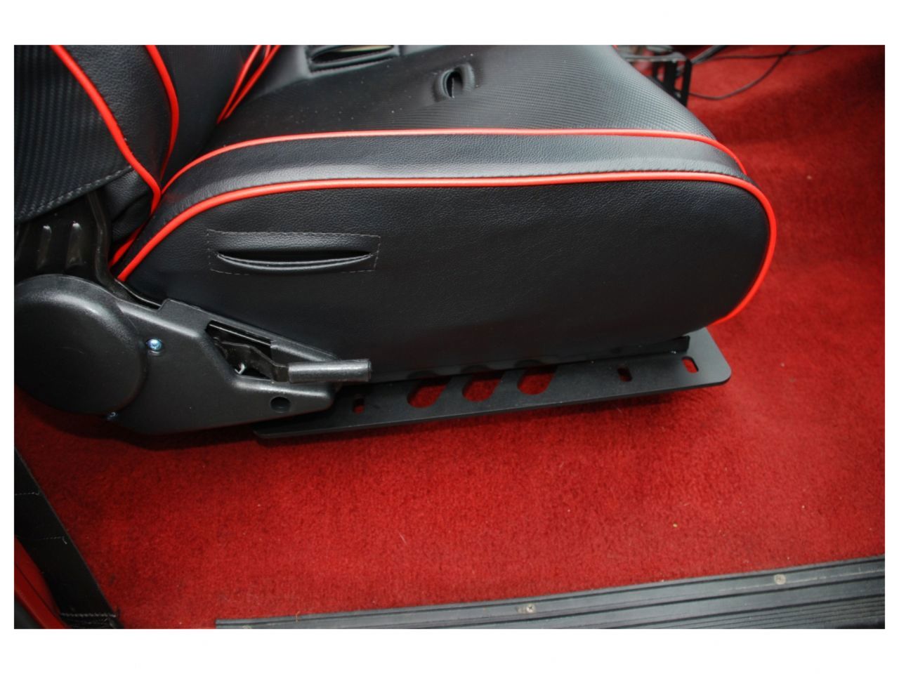 Planted Technology Seat Bracket, Ford Bronco (1987-1991) - Driver *Discontinued