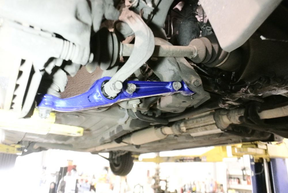 Megan Racing Front Lower Control Arm for 1992-1995 Honda Civic Spherical Bushings Direct Bolt On MRS-HA-0524-I